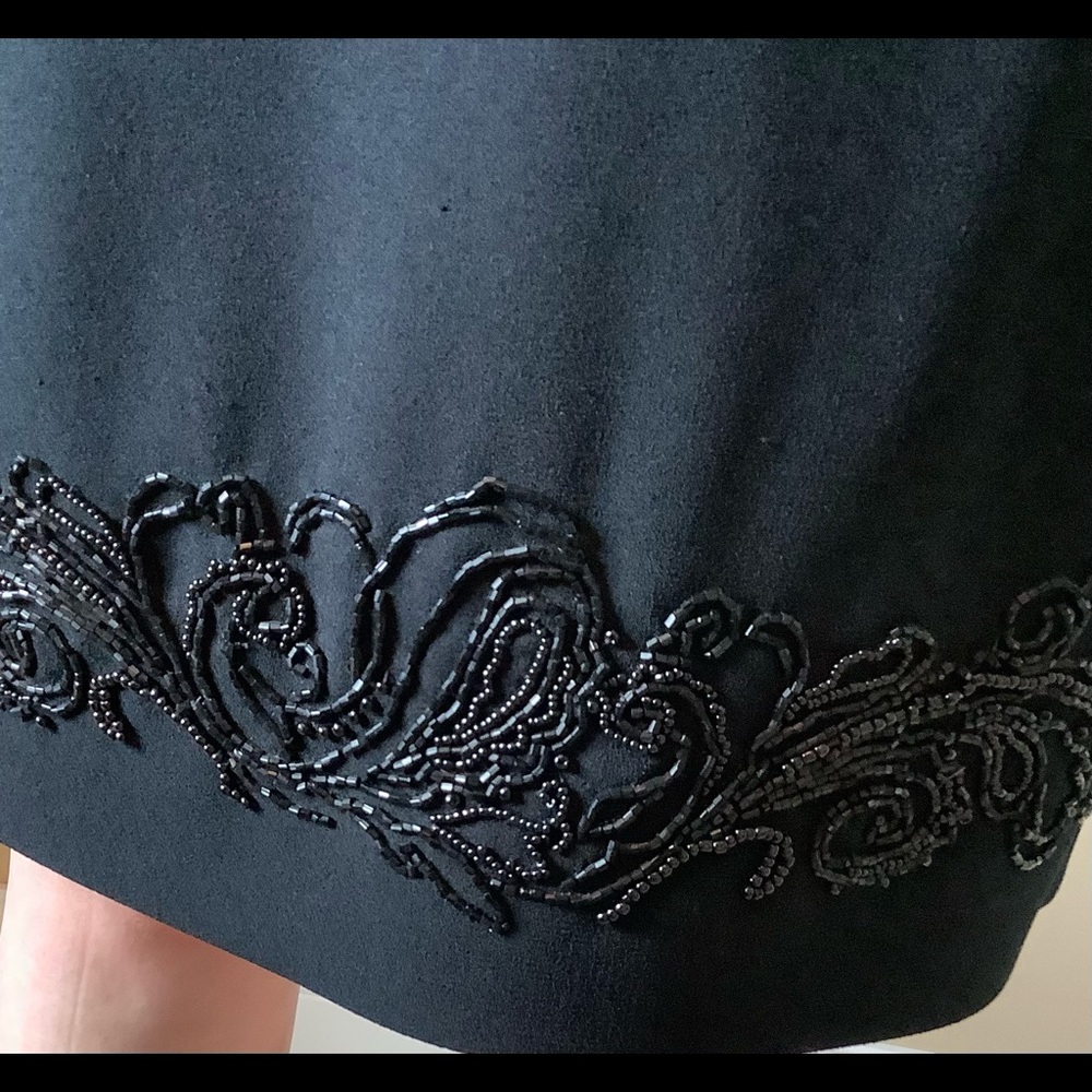 Sweet delicately beaded classic skirt VINTAGE